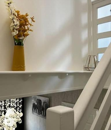 Cheerful 3 Bedroom Townhouse With Free Parking. Billericay Dış mekan fotoğraf