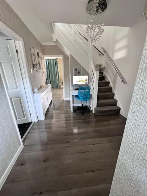 Cheerful 3 Bedroom Townhouse With Free Parking. Billericay Dış mekan fotoğraf